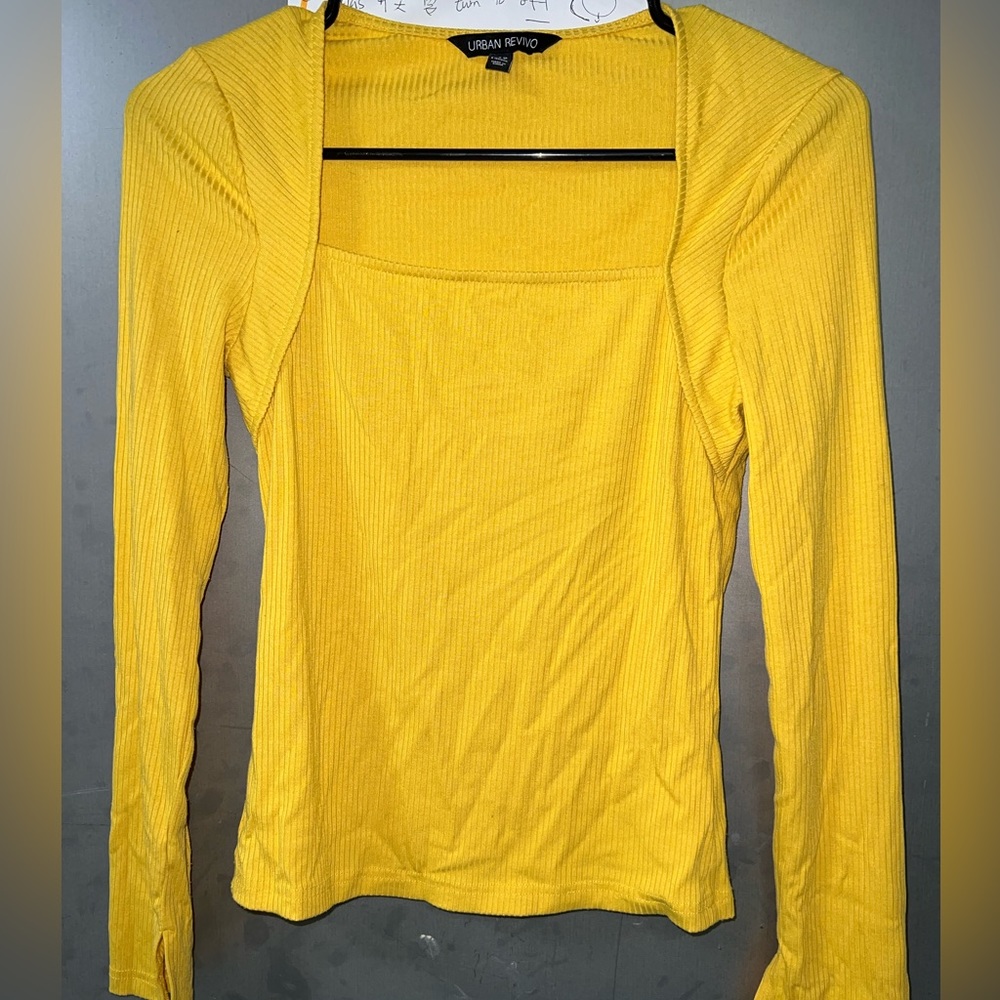 Urban Revivo top